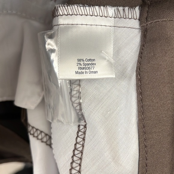 St John’s Bay ladies capris - Picture 9 of 9